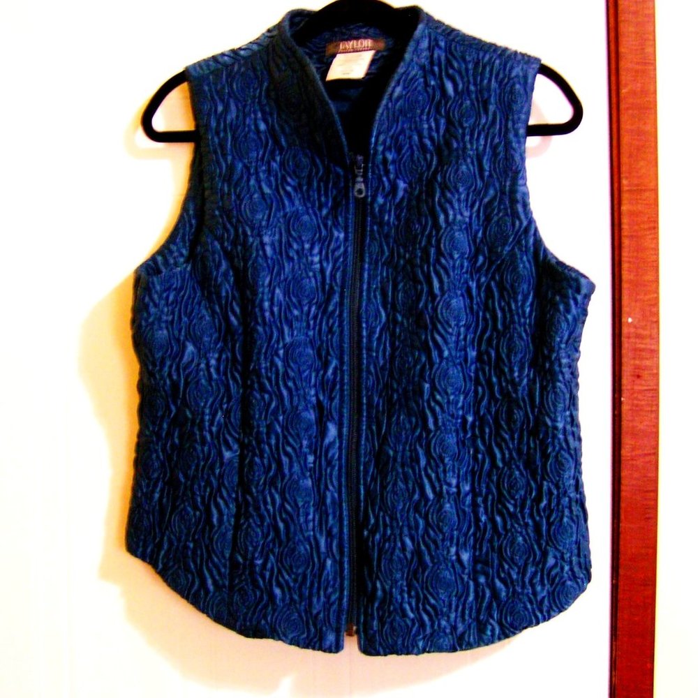 INDIGO BLUE QUILTED ROSE ZIP VEST M